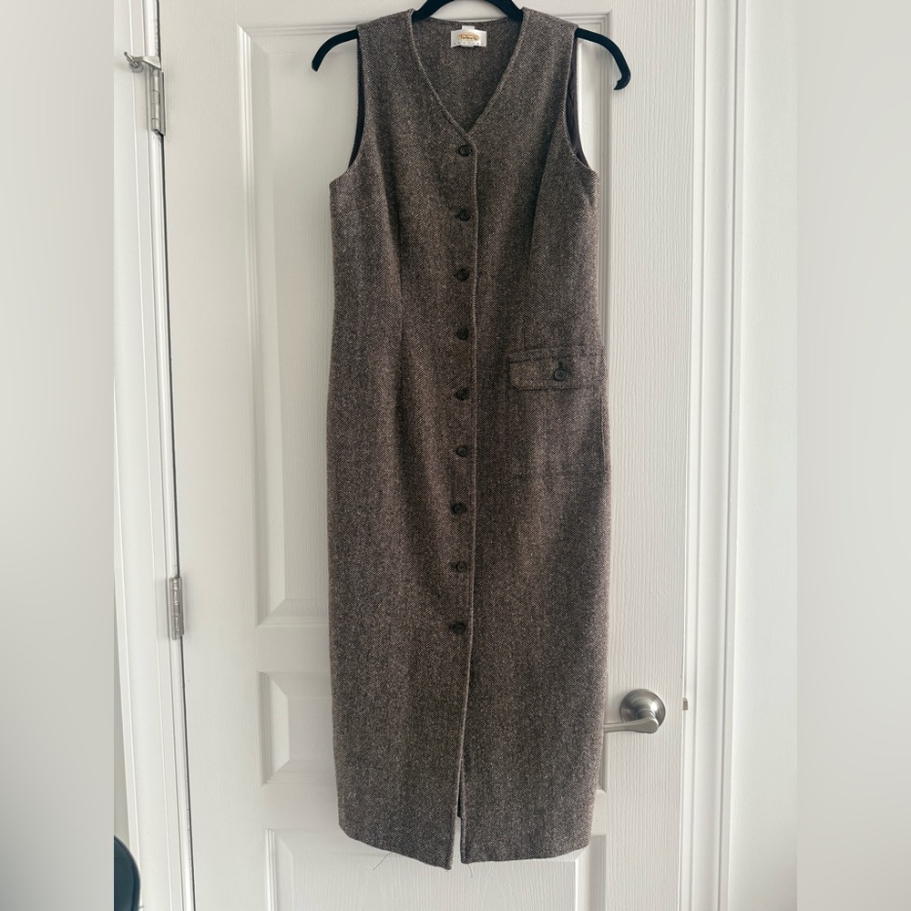 Talbots Dress Coat Tweed Wool
Sleeveless Button Down
